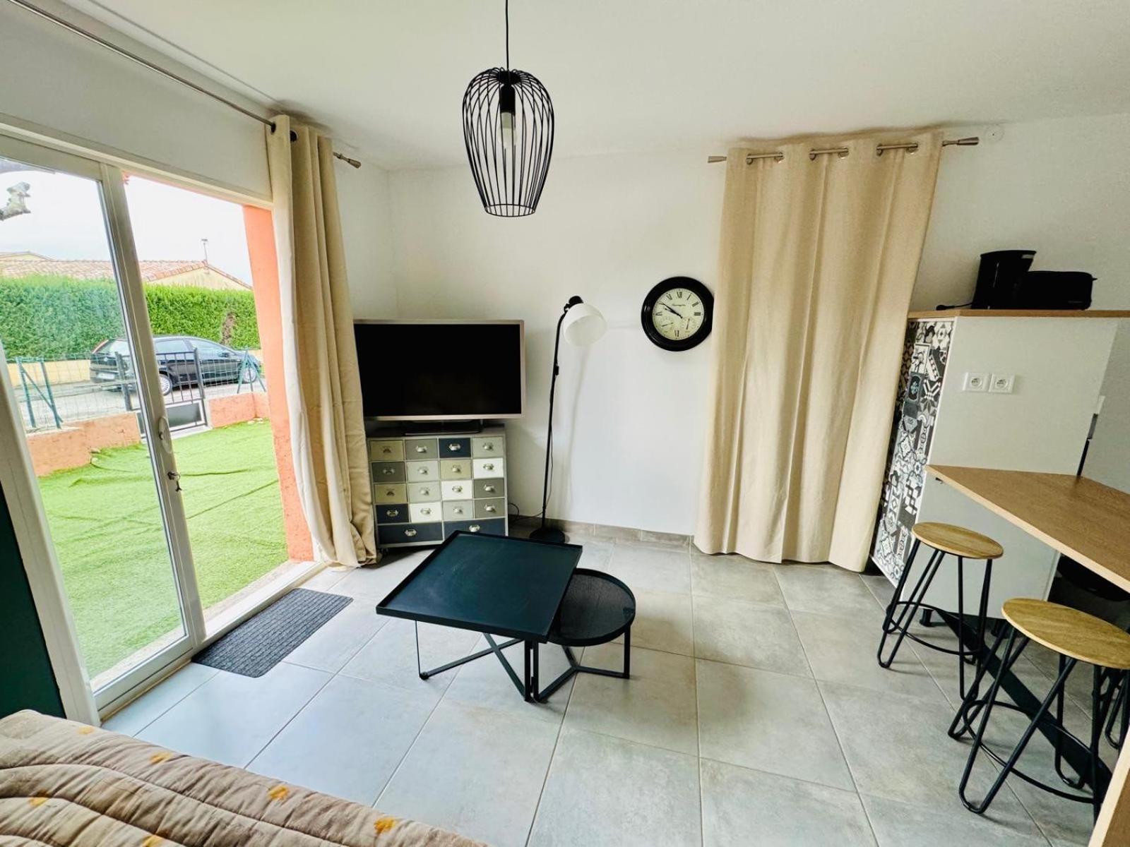 Studio Avec Exterieur Ombrage Saint-Marcel-lès-Valence Kültér fotó